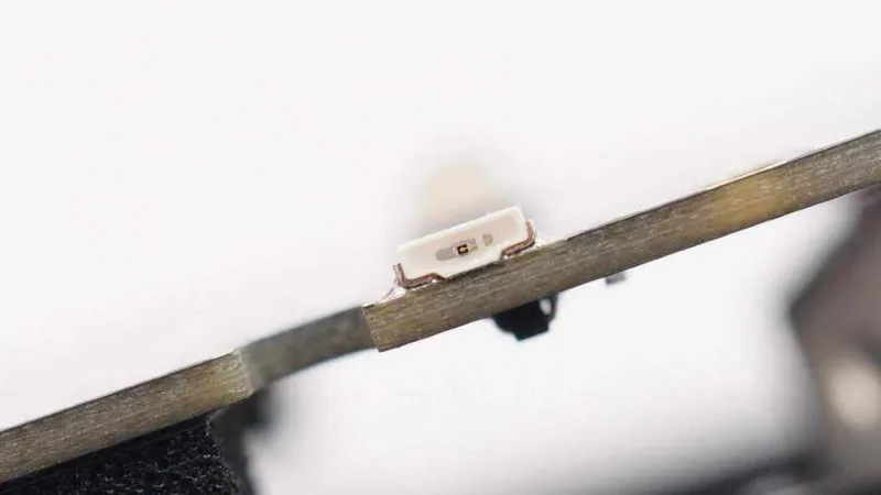 Spindle Vibration and Tool Wear