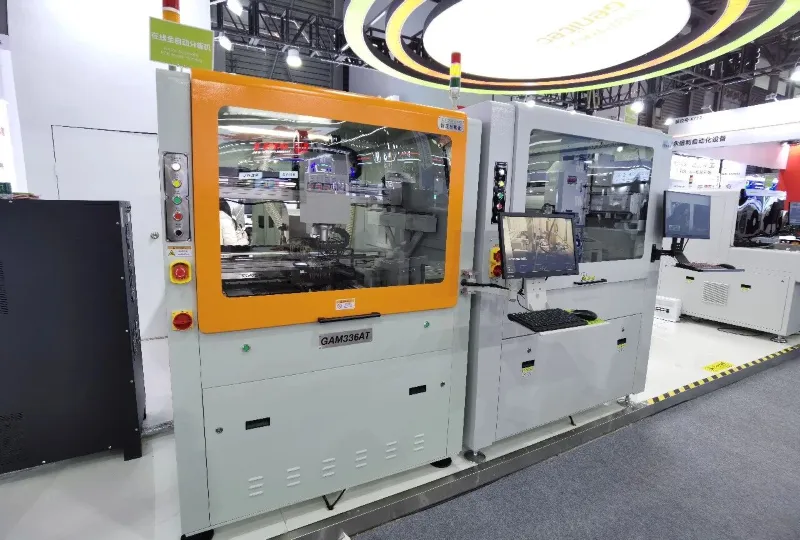 Integrated Line Solution: Depaneling + Tray Loading + AGV Transport